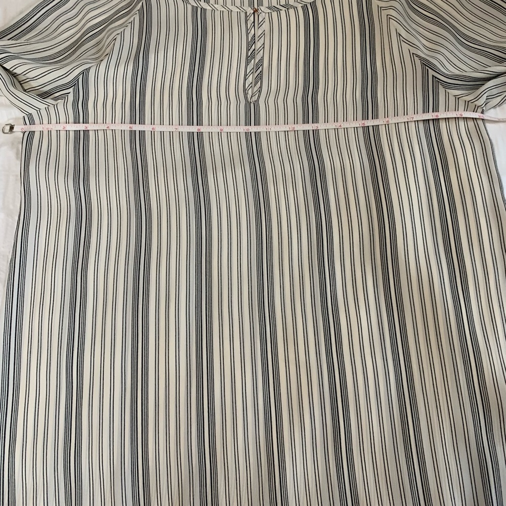 Ivanka Trump Blouse - Picture 12 of 16